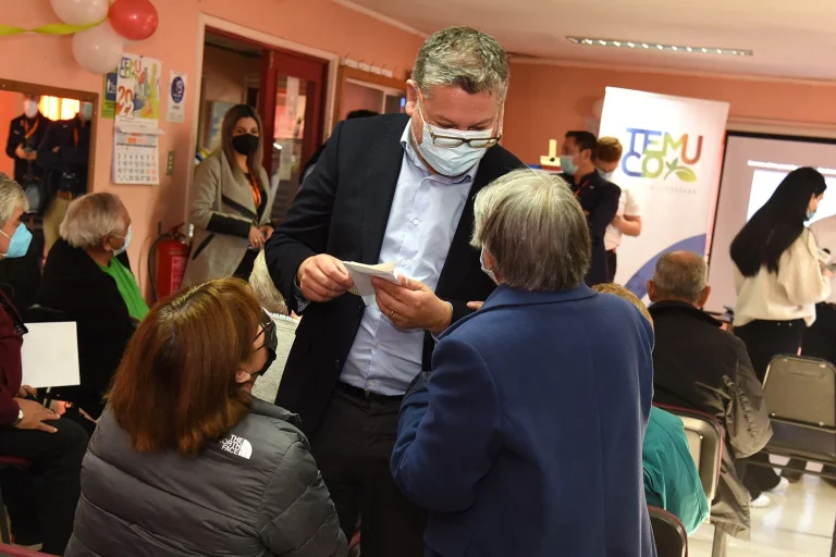Municipio recibe $80 millones para financiar cuatro proyectos que beneficiarán a miles de adultos mayores de Temuco