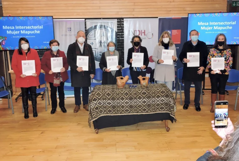 CONADI suscribió convenio de colaboración con la “Mesa Intersectorial de la Mujer Mapuche”