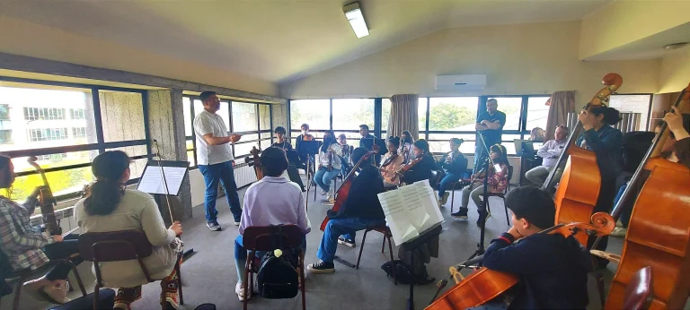 Semillero infantil de cuerdas del Teatro Municipal de Temuco comienza sus primeros ensayos