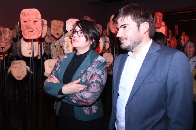 Delegado Presidencial y Ministra de las Culturas destacan millonaria inversión para construir biblioteca regional