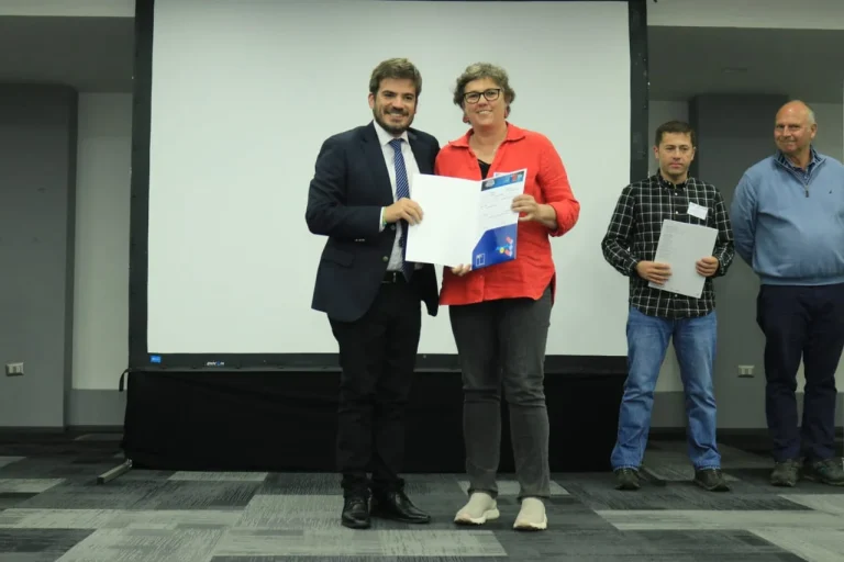 Delegado Presidencial José Montalva destacó trabajo transversal por uso eficiente del agua en agricultores regionales