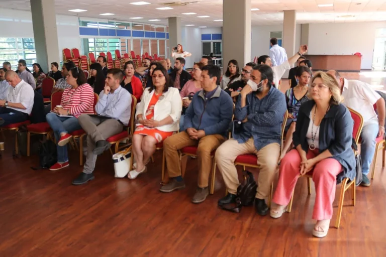Conclave oficialista reunió a autoridades y dirigentes de Apruebo Dignidad y Socialismo Democrático en torno al fortalecimiento del programa de gobierno