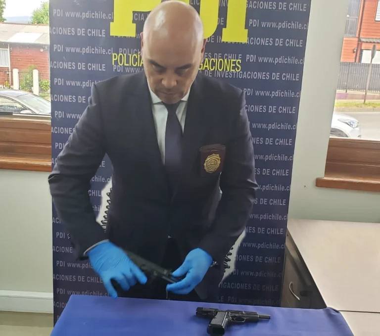 Detienen a adolescente por porte ilegal de armas de fuego y municiones en Villarrica