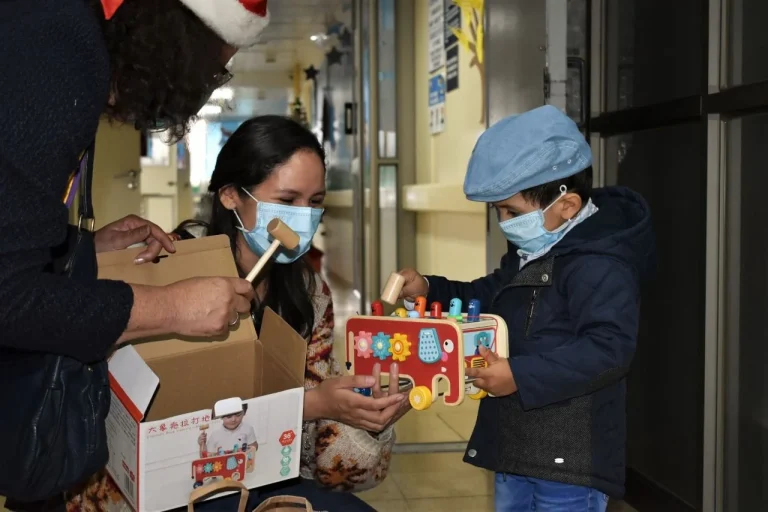 Pacientes de pediatría oncológica recibieron obsequios del Club de Leones