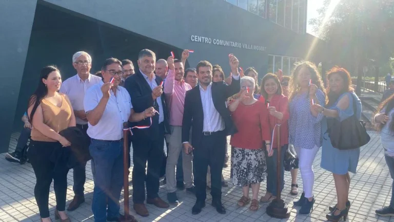 Inauguran en la comuna de Padre Las Casas uno de los centros comunitarios más modernos de la araucanía