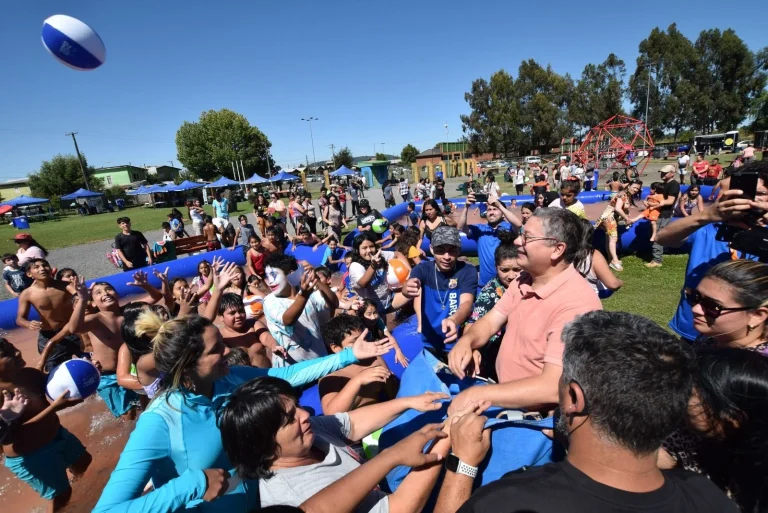 Niñas y niños del macrosector “Amanecer” disfrutaron con el inicio del “Verano en tu Barrio”