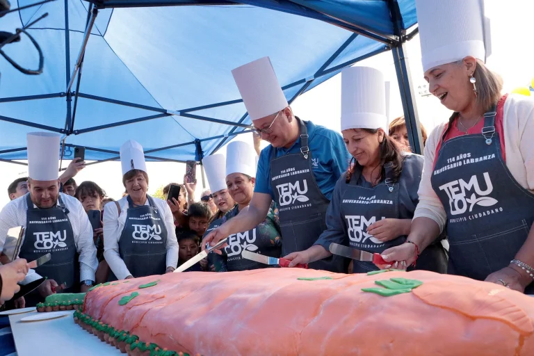 Labranza celebró sus 114 años con show artístico, feria de emprendedores y la tradicional “torta de zanahoria”