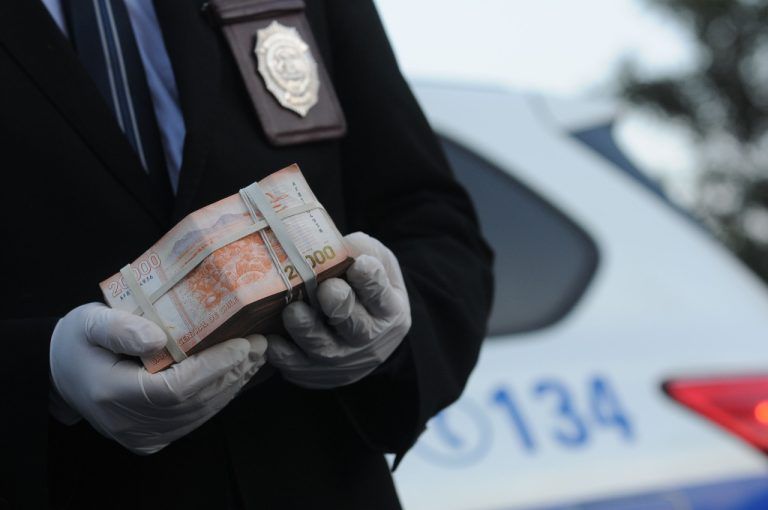 Brigada Investigadora de Delitos Económicos de la PDI Temuco frustra estafa en venta de vehículo