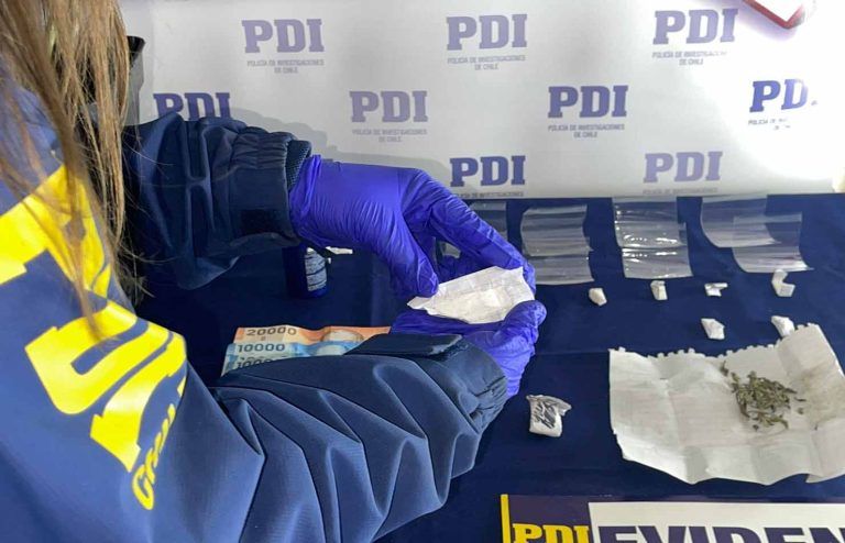 Brigada Antinarcóticos de la PDI allana cinco domicilios en Puerto Saavedra: detuvieron a tres integrantes de clan familiar