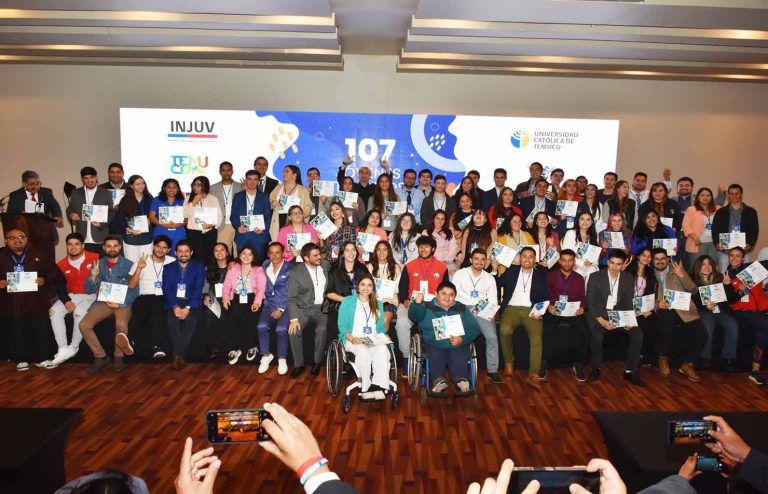 Estudiantes y Titulados de la Universidad Autónoma fueron reconocidos en la ceremonia 107 Jóvenes Talentos de La Araucanía
