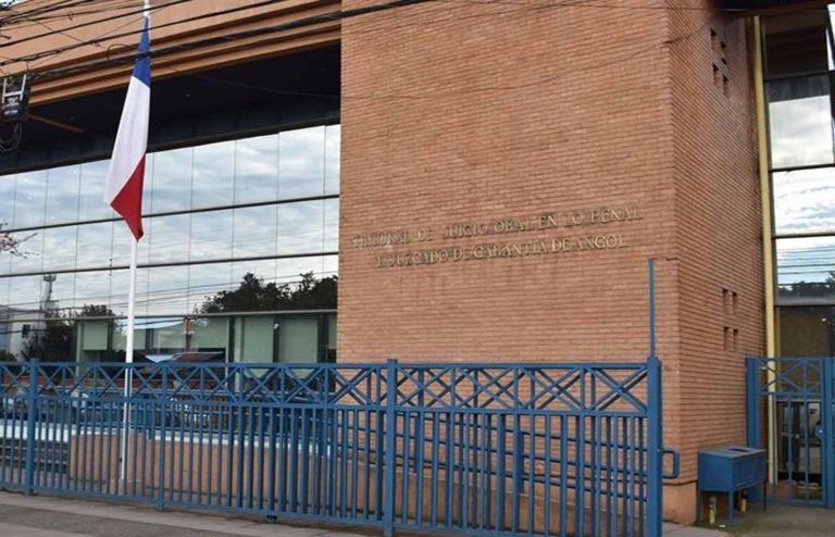 TOP de Angol dicta condenas de 3 años y un día y a 541 días de presidio a autor de porte ilegal de arma de fuego prohibida y microtráfico