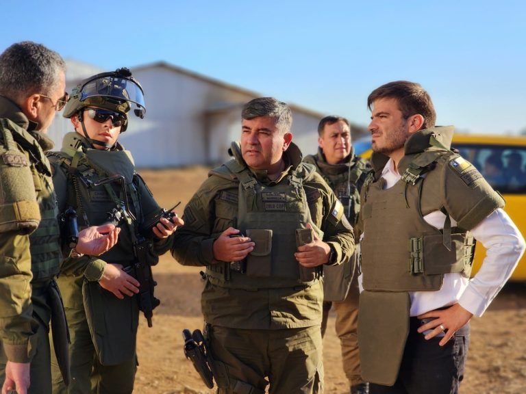 Delegado Presidencial José Montalva visitó a carabineros que dan cumplimiento a medidas de protección en zonas de riesgo en la Araucanía