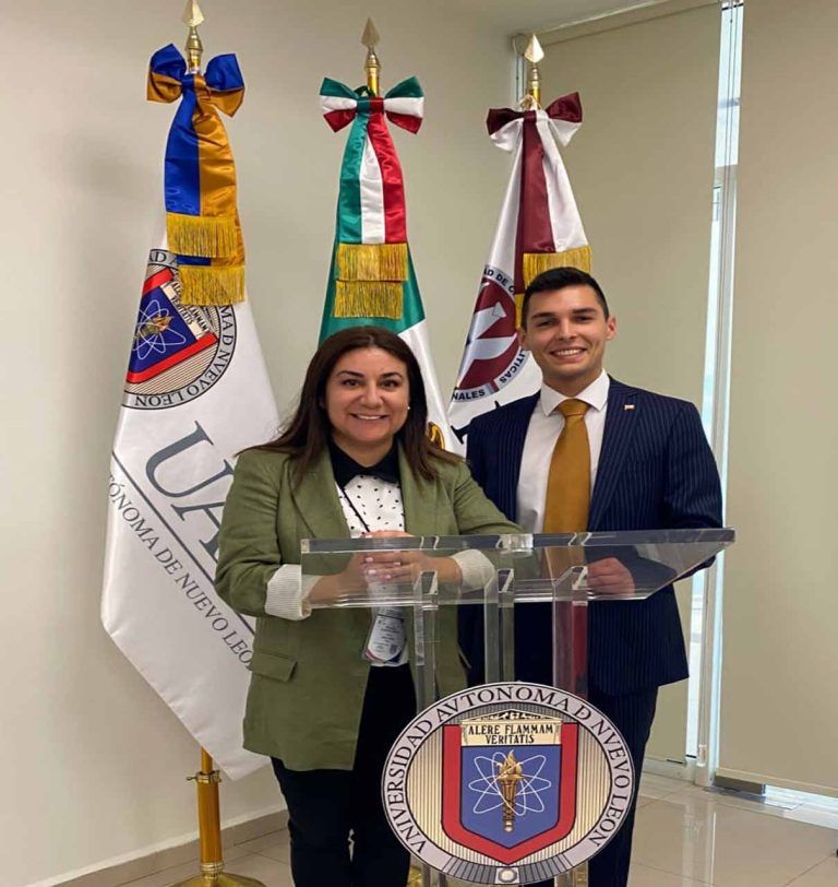 Académica de la Universidad Autónoma expuso en México sobre los desafíos en comunicación estratégica