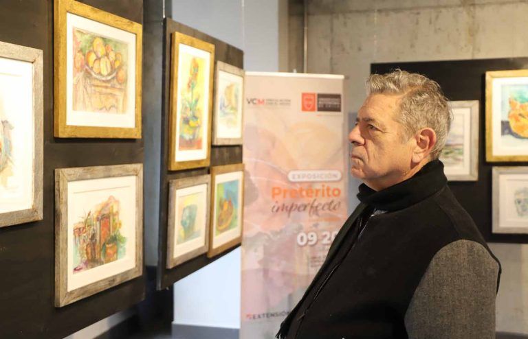 Artista visual expone por primera vez en su historia exposición individual en la Universidad Autónoma