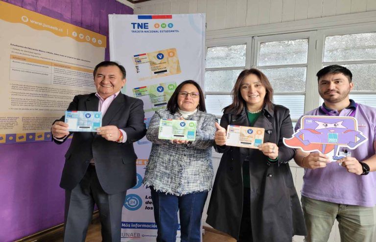 Autoridades de Educación y Transporte se suman a JUNAEB en el último llamado a revalidar la Tarjeta Nacional Estudiantil