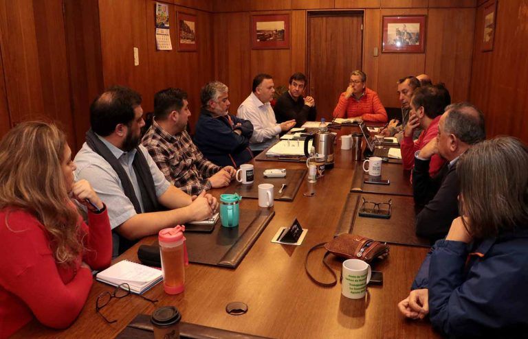 Alcalde de Temuco en reunión por Comité Operativo de Emergencias municipal