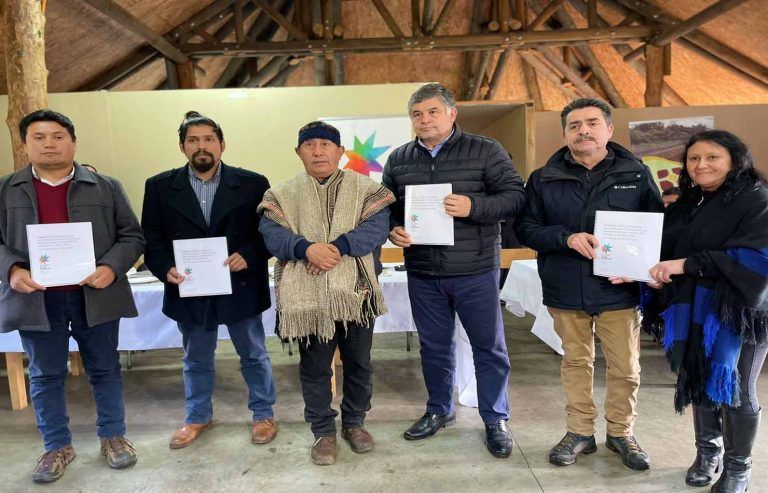 Autoridades ancestrales de Padre Las Casas participaron del 3° Encuentro Territorial junto a Conadi y Municipio 