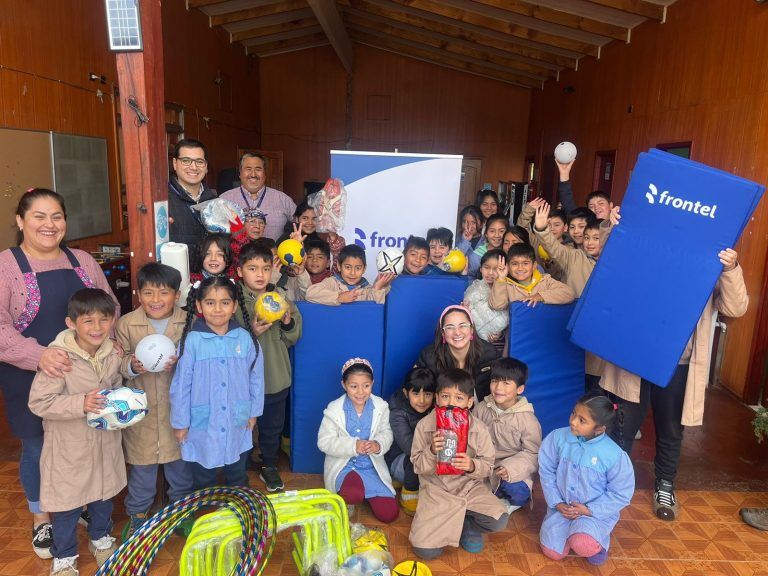 Frontel entrega aportes en la provincia de Cautín con su programa “Escuela con energía”