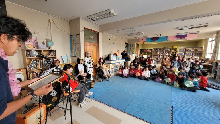 Educación y Cultura se unen en conmemoración del Mes del Libro
