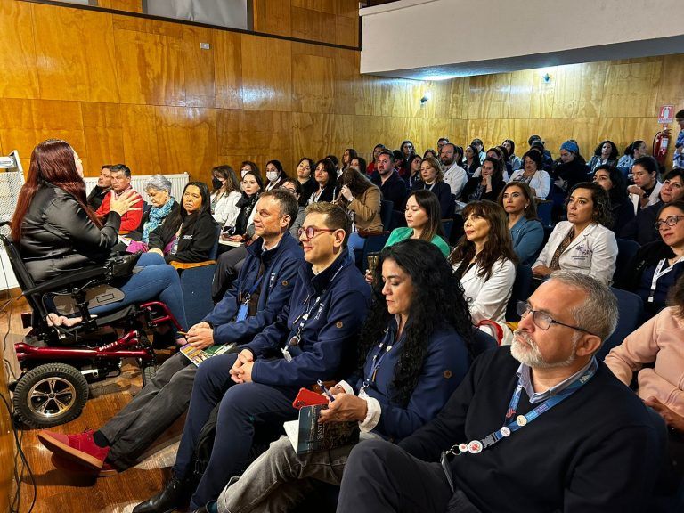 Visita Ministerial Destaca el Liderazgo en Humanización del Hospital de Temuco