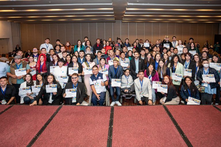 El Diario Austral de La Araucanía junto a INJUV reconocen a 108 jóvenes talentos de la Región