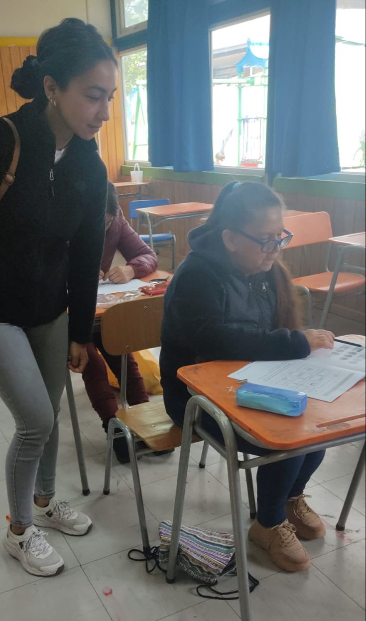Abren inscripciones a cursos gratuitos de alfabetización de adultos en La Araucanía
