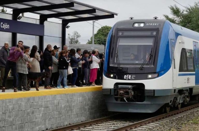 CAJÓN. TAN CERCA, TAN LEJOS