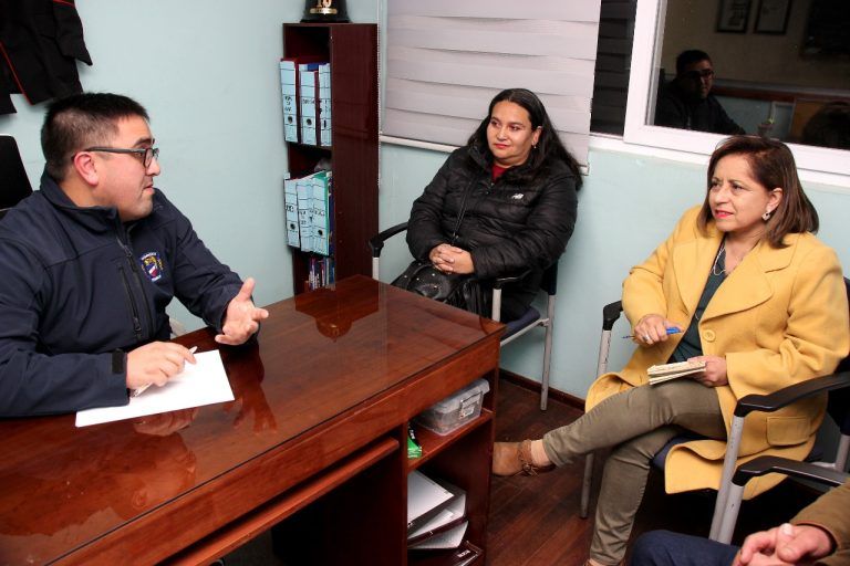 Consejera Ana María Soto y vecinos se organizan para apoyar a Bomberos de Labranza