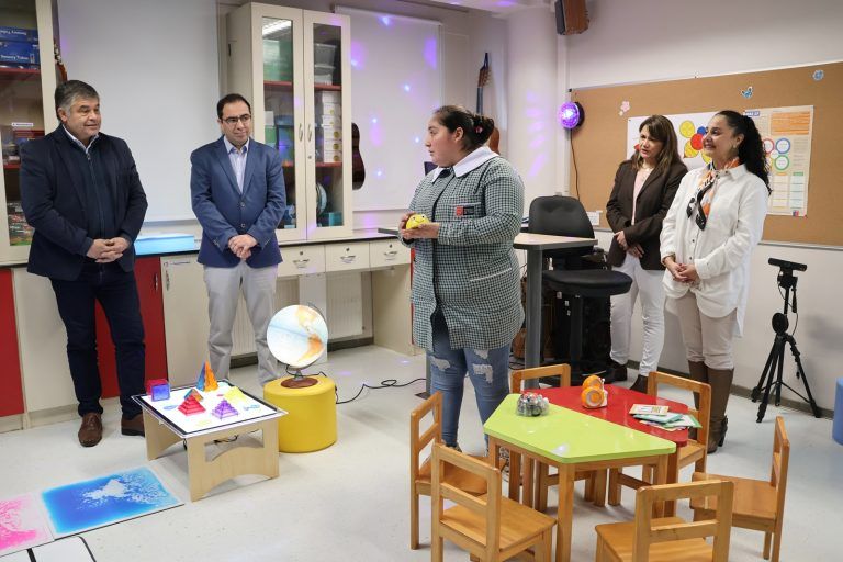 Universidad Autónoma de Temuco y Municipio de Padre Las Casas firman convenio para fortalecer la educación en la primera infancia