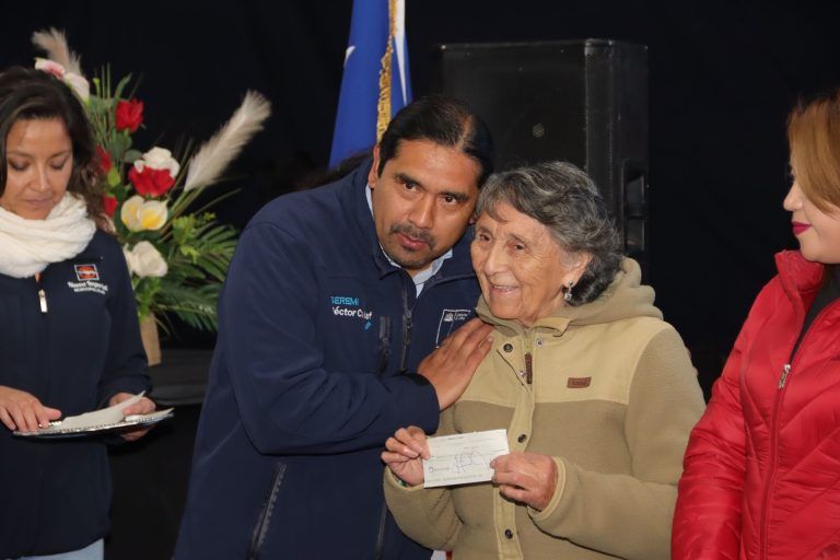 Entregan apoyo productivo a agricultores de La Araucanía