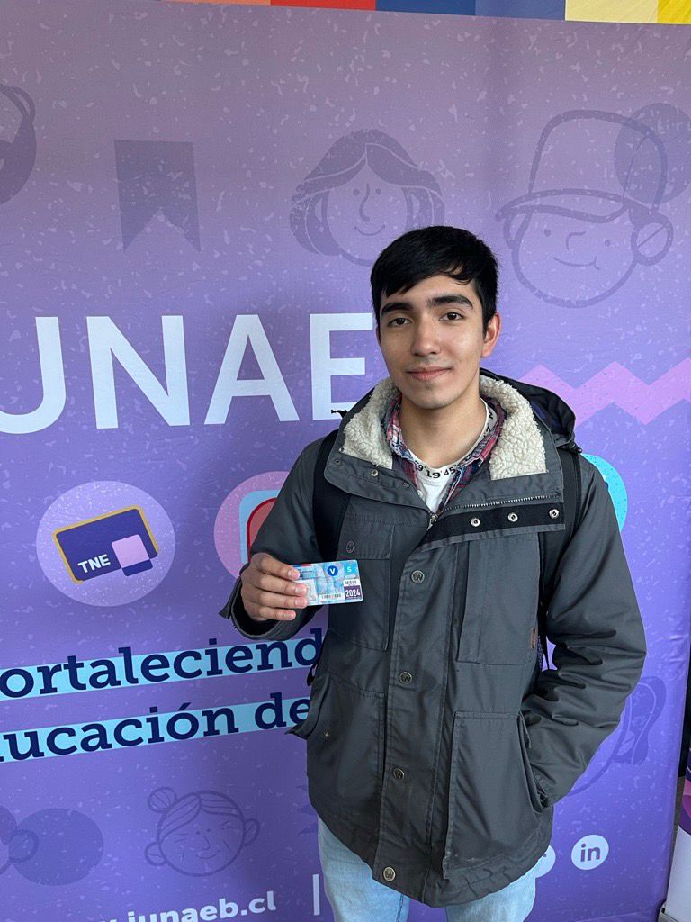 Sólo quedan dos días: 78% de los estudiantes de básica, 37% de enseñanza media y 23 % de educación superior aún no revalidan su TNE en La Araucanía