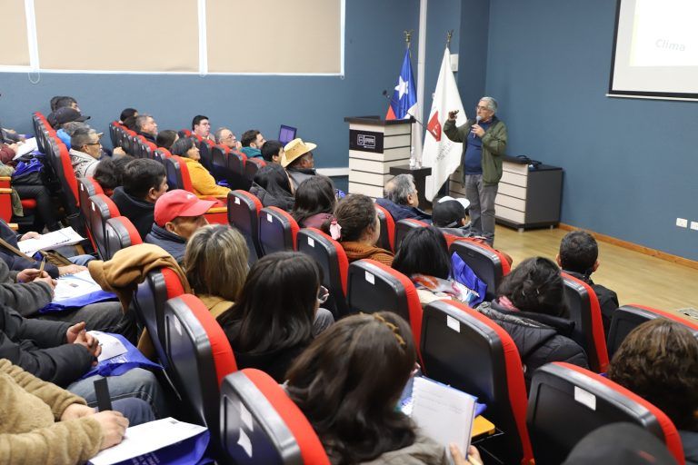 Programa del gobierno regional capacitó a 70 pequeños agricultores de La Costa Araucanía