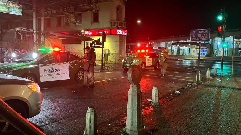 Seguridad Pública y Carabineros detienen a delincuentes y recuperan vehículo robado en Temuco: encontraron drogas y armas