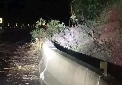 Conductores en peligro por derrumbes en Mininco