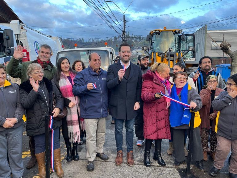 Gobernador Luciano Rivas inauguró camión recolector de residuos sólidos y maquinaria para cortafuegos y mejoramiento de caminos rurales de Galvarino