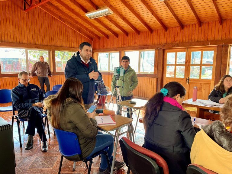 CGE refuerza plan de acción para mejorar la calidad de servicio en la comuna de Curarrehue