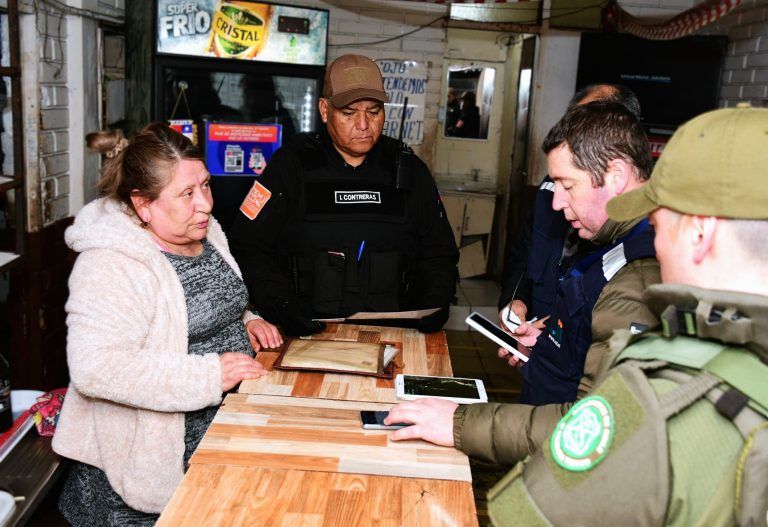 Municipalidad de Temuco encabezó fiscalización que detectó irregularidades en icónica galería de barrio Estación de Temuco