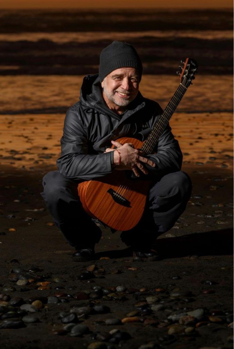 Fernando Ubiergo se presenta en concierto en el Teatro Municipal de Temuco