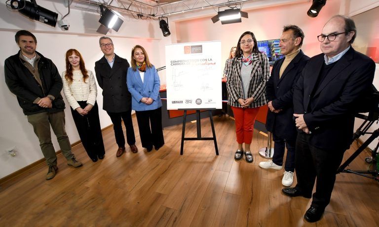 Universidad Autónoma de Chile inaugura modernos laboratorios para estudiantes de Periodismo en Temuco