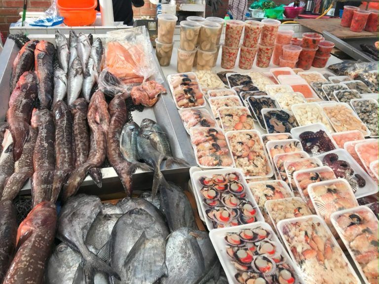 ¿Cuánto pescado y marisco se come en Chile? Encuesta revela la frecuencia y preferencias en el consumo de productos del mar