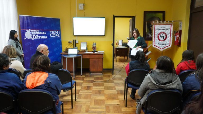 Municipalidad de Temuco invita a participar de 1° concurso de relatos para estudiantes de escuelas y liceos municipales