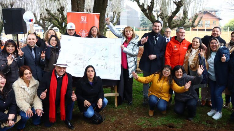 Gobernador Luciano Rivas dio el vamos a remodelación de plaza los héroes de Pitrufquén