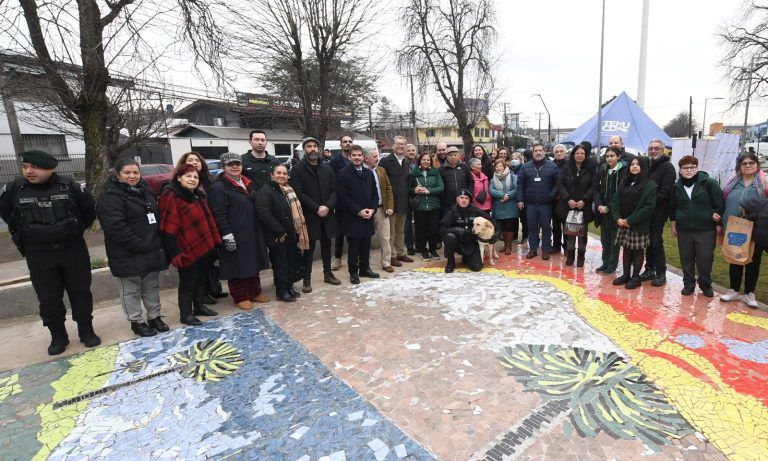 Municipio recupera nuevo espacio público en “eje Balmaceda” y mejora céntrico lugar a la comunidad