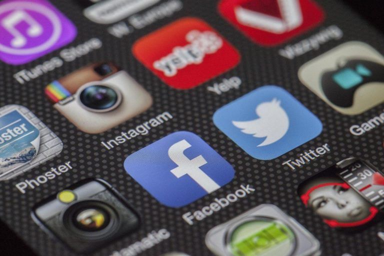 El 55% de microemprendedores utiliza Facebook e Instagram como sus principales herramientas de venta