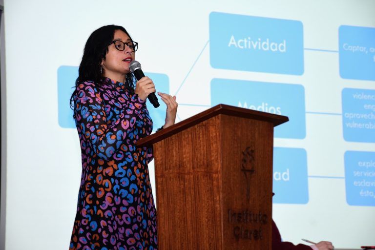 Funcionarios de Seguridad Pública de Temuco son capacitados en seminario de materia migratoria
