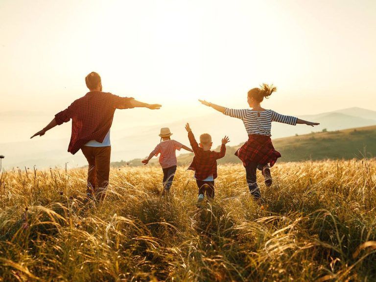 Felicidad: Tres pilares para una vida plena