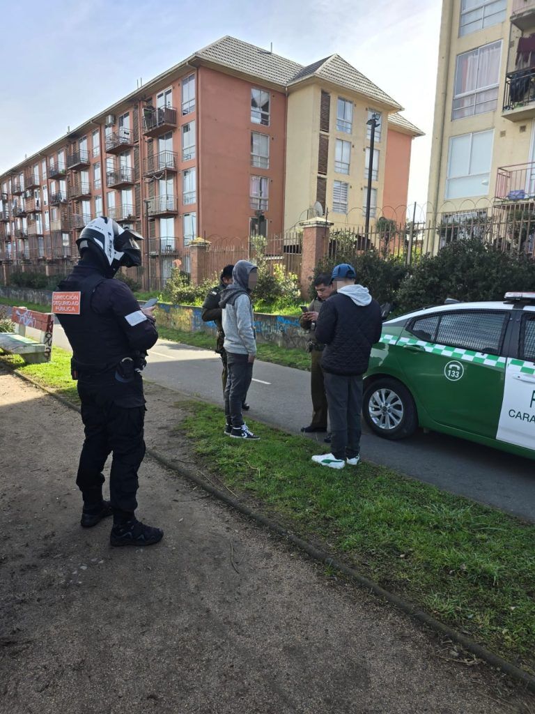 Inspectores municipales sorprenden a adolescentes robando insumos médicos en Temuco