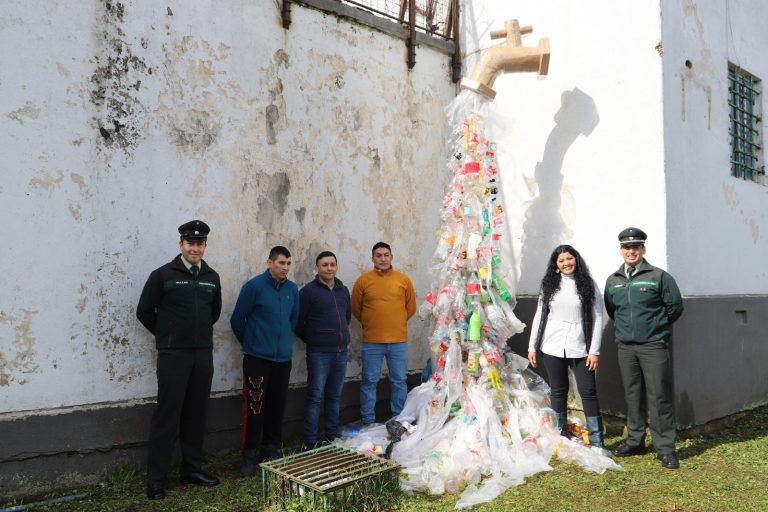 Gendarmería se suma al desafío “proyecto grifo” para generar conciencia medioambiental en la Araucanía