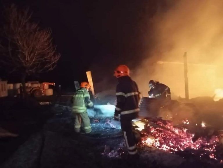 «Noche de Terror en Lautaro: Encapuchados Asaltan y Prenden Fuego a Fundo San Jorge»