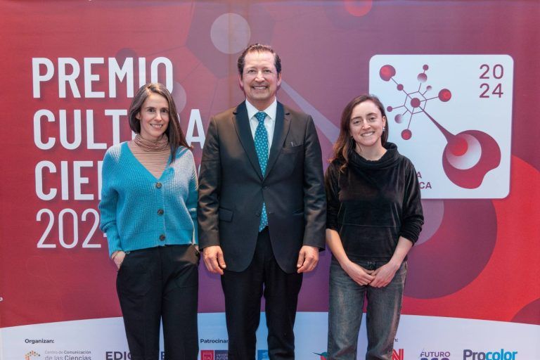 Los libros “El retrato del tiempo” y “Ranita de madera” se quedaron con el Premio Cultura Científica 2024
